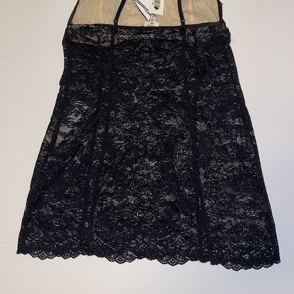 🆕 Aritzia Wilfred Black Lace Camisole - Women’s Size Small - Picture 6 of 7